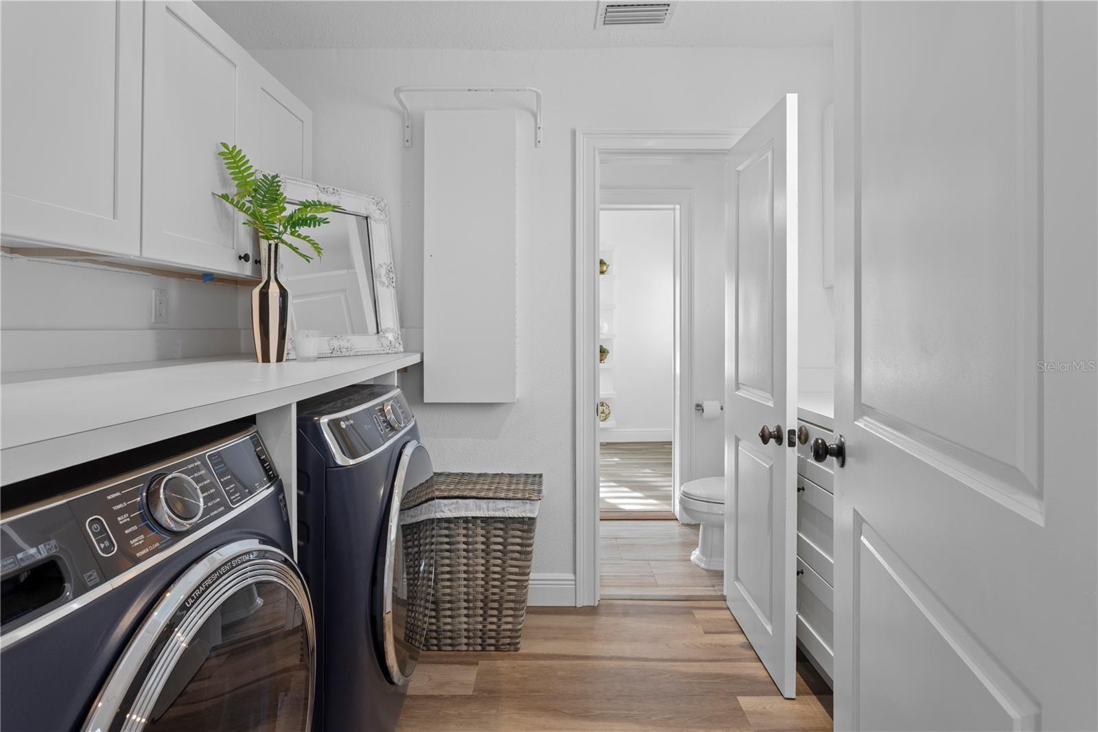 SUNSET PARK - Residential Lease