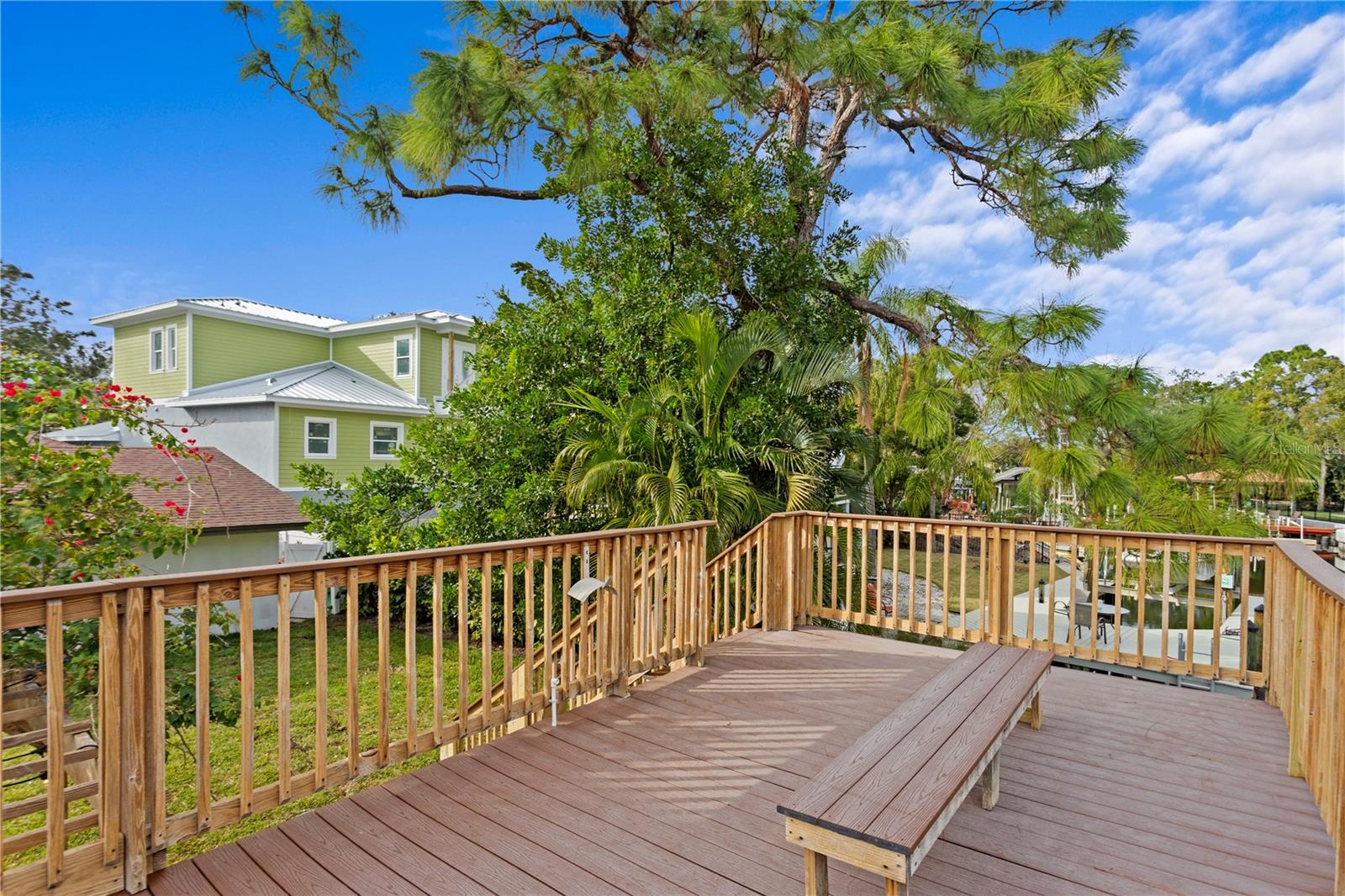 SUNSET PARK - Residential Lease