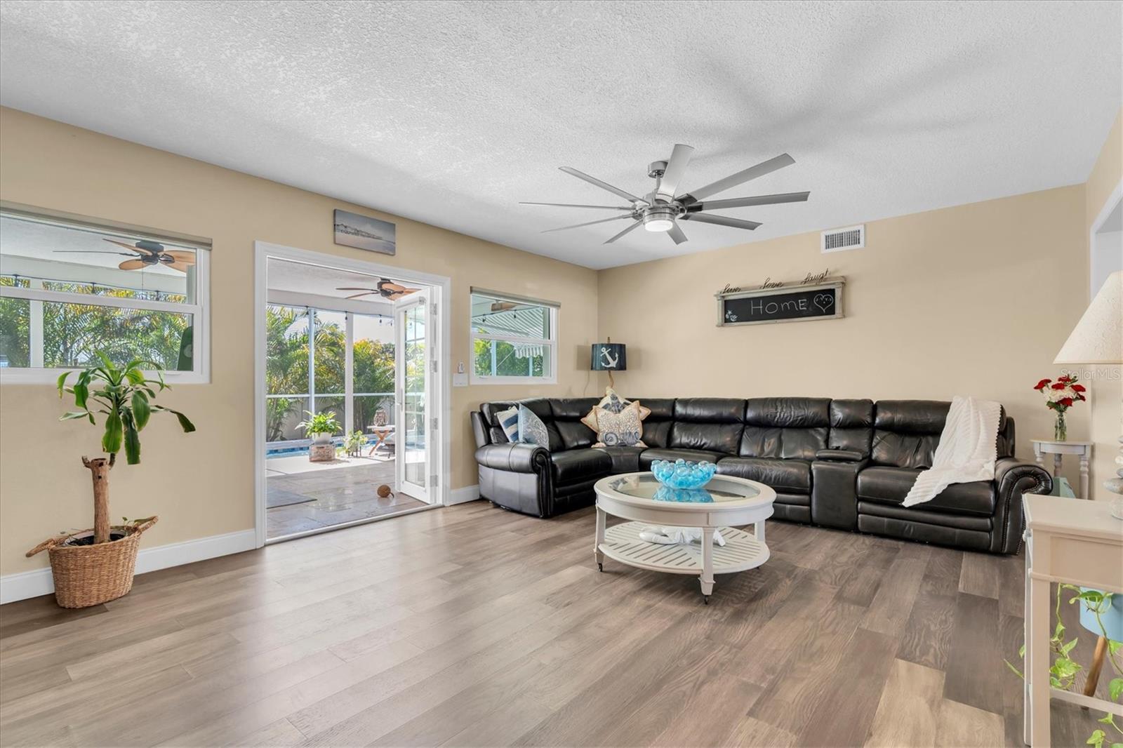 SUN VILLAGE SUB - Residential