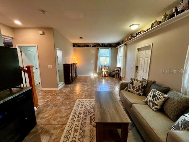 SIGNATURE LAKES PH 3B-6 - Residential