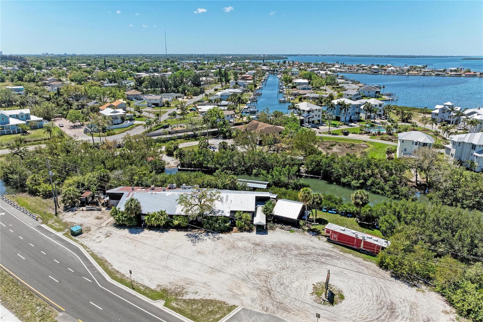 ACREAGE - Commercial Sale