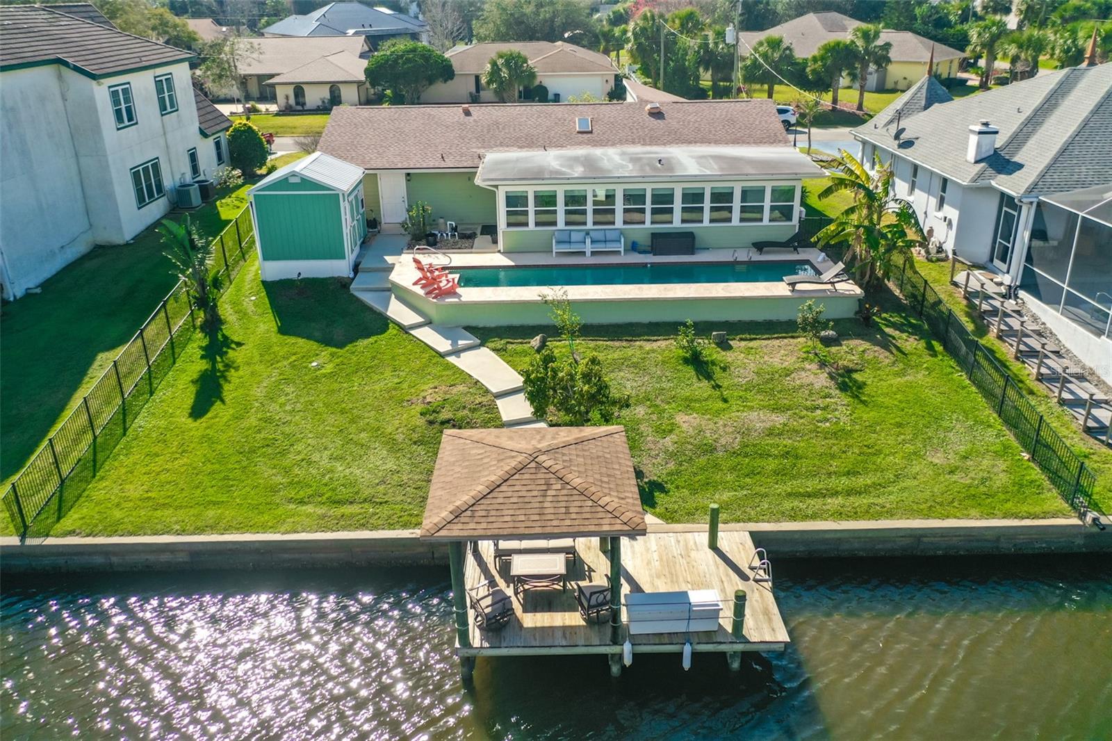 8 CORNING COURT