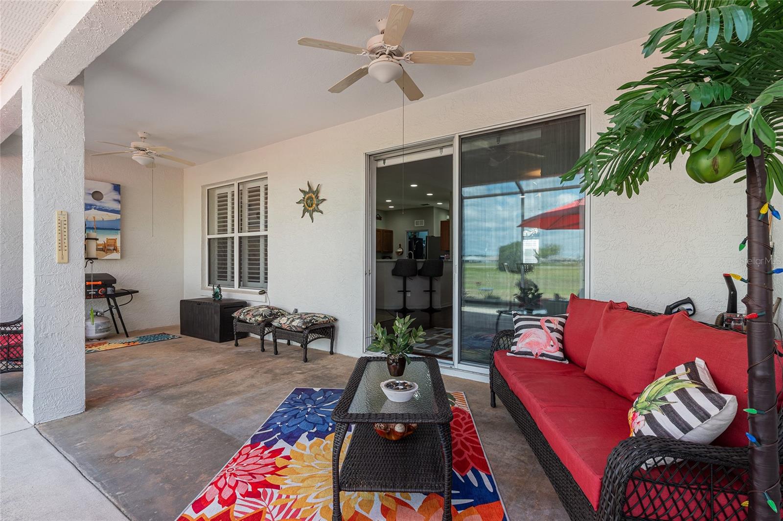 ON TOP OF THE WORLD - Residential