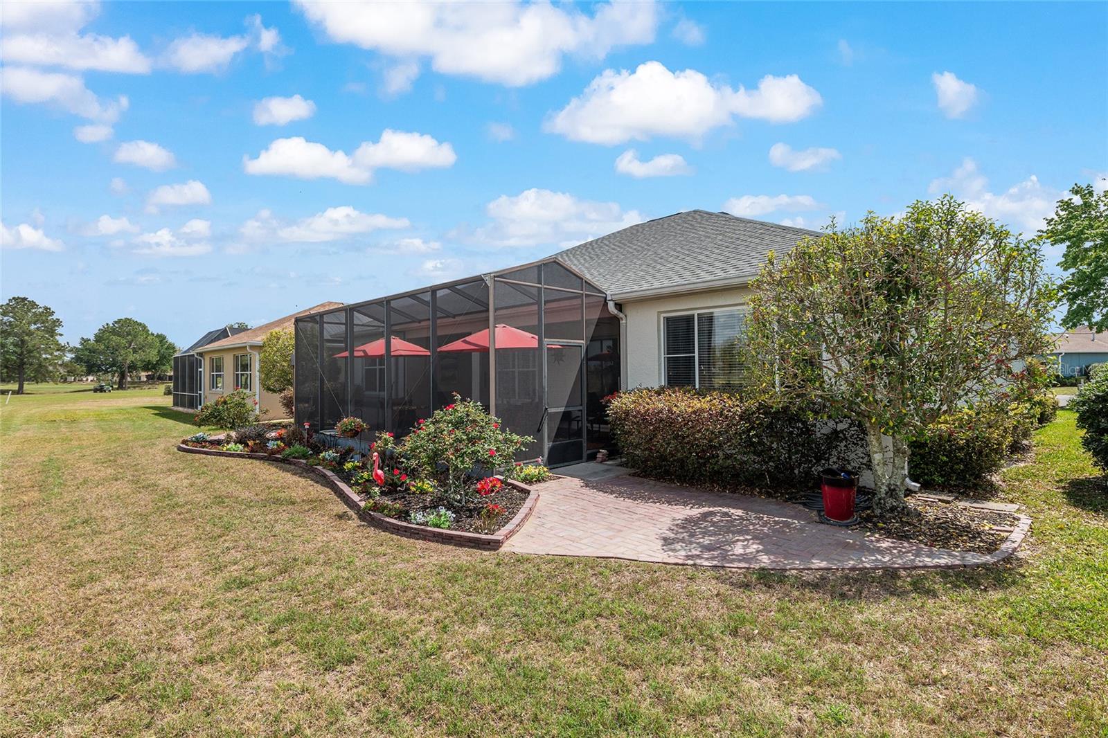 ON TOP OF THE WORLD - Residential