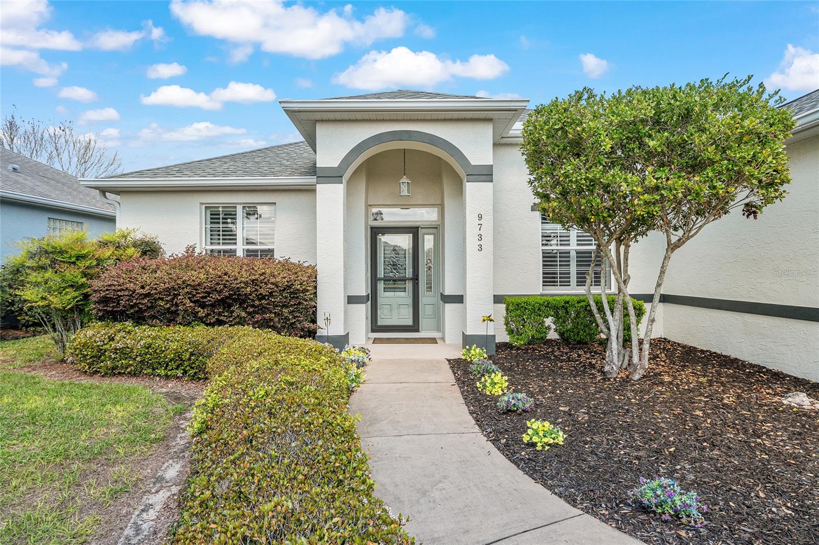 ON TOP OF THE WORLD - Residential