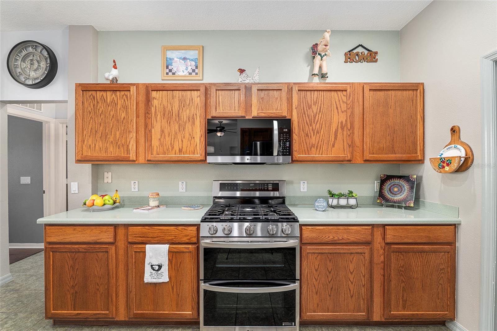 ON TOP OF THE WORLD - Residential