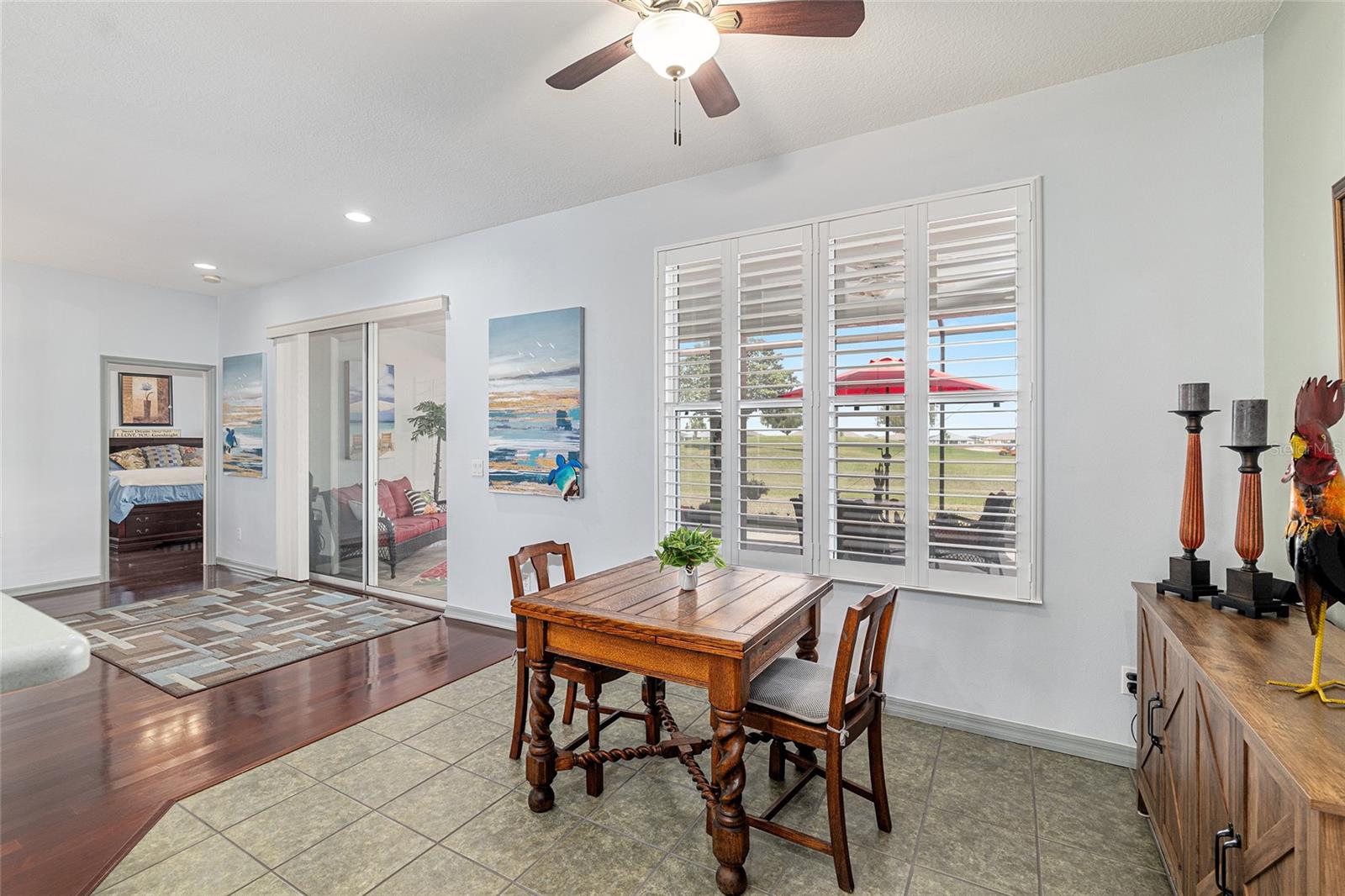 ON TOP OF THE WORLD - Residential