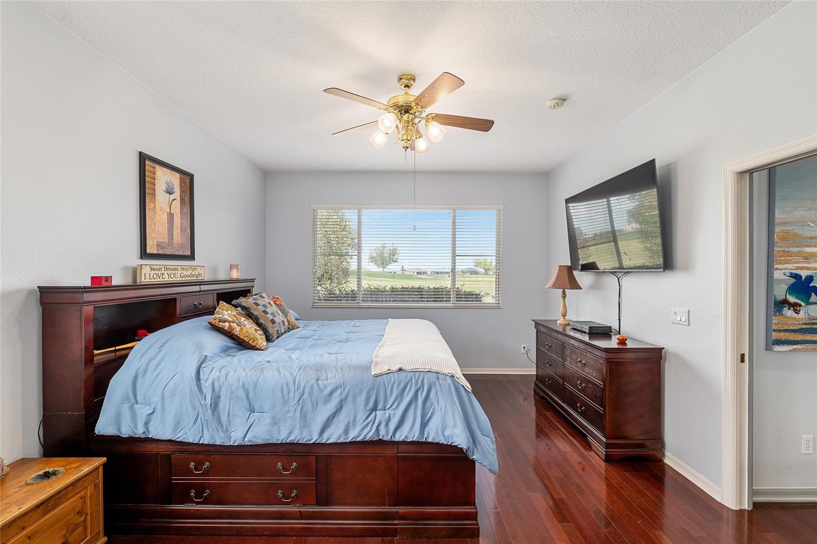 ON TOP OF THE WORLD - Residential