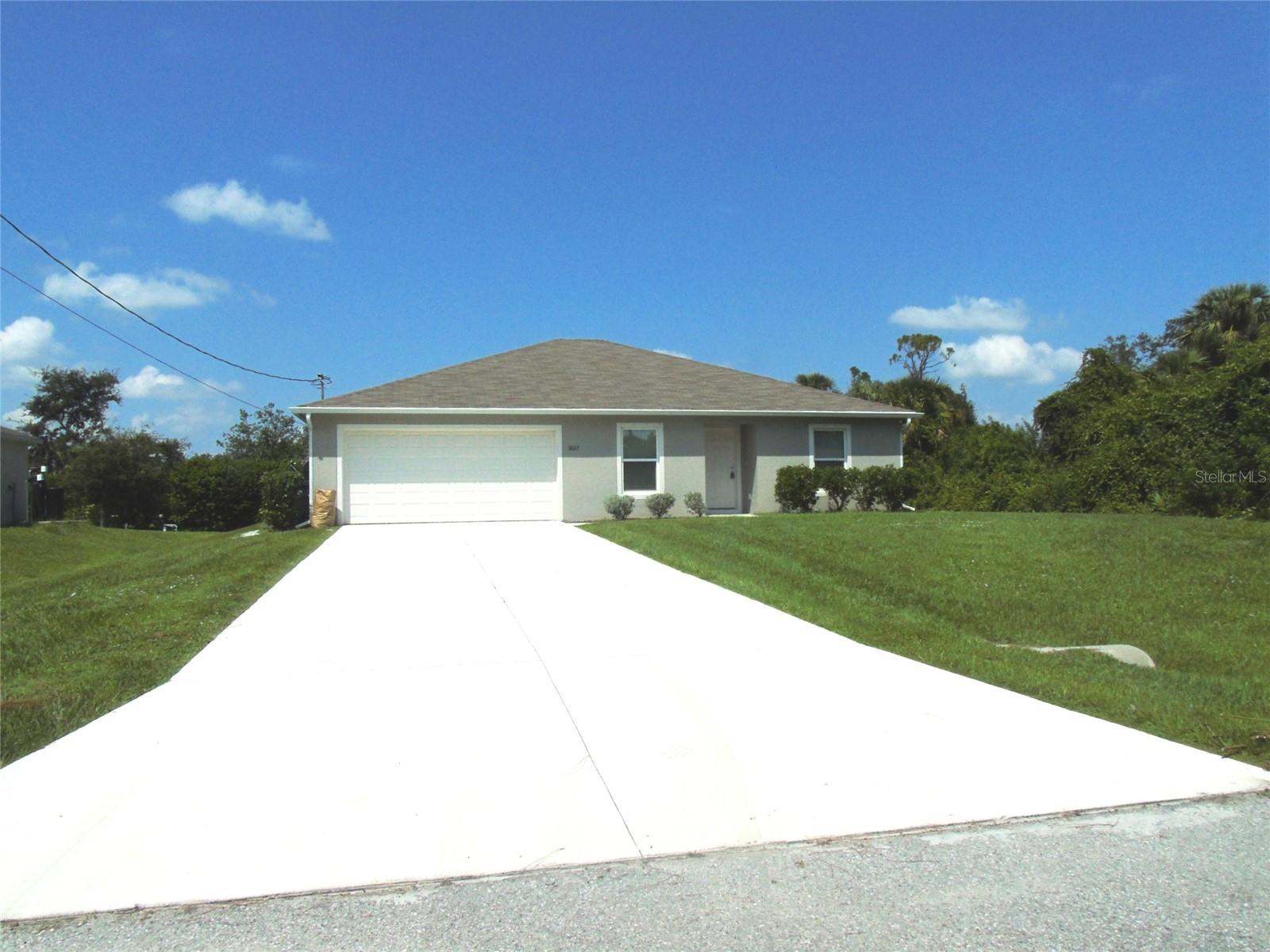 Spacious 3 bedroom, 2 bath, 2 car garage in a prime location that has easy access to major Hwy. 41 & I-75 North and South. Rent includes Lawn Care: Kitchen has all new cabinets and counter tops, stainless steel Refrigerator, Dishwasher, glass top stove and vent hood, pantry.
Kitchen is overlooking the living room, has an eat in Kitchen area, formal dining room and a den. Master bedroom with ensuite bathroom that has a walk-in shower, large walk-in closet, toilet closet and vanity sink. Guest bedrooms are on the opposite side of the house with the guest bathroom with tub/shower combo. Bedrooms all have carpets as well as the living room, dining room and den.
This home is close to all shopping, the North Port Aquatic Center, a family fun park. Convenient access to the golf courses, fishing, boating and many gulf beaches.