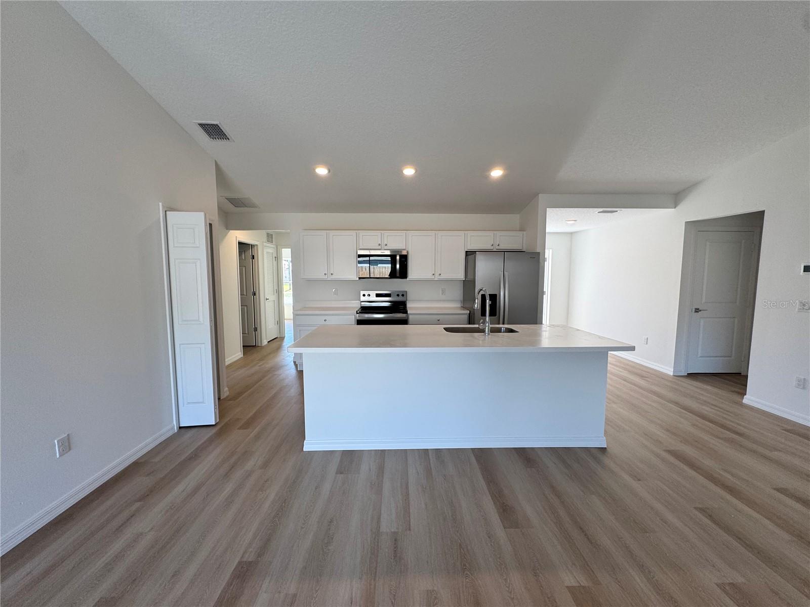 12 SLIPPER FLOWER PATH E