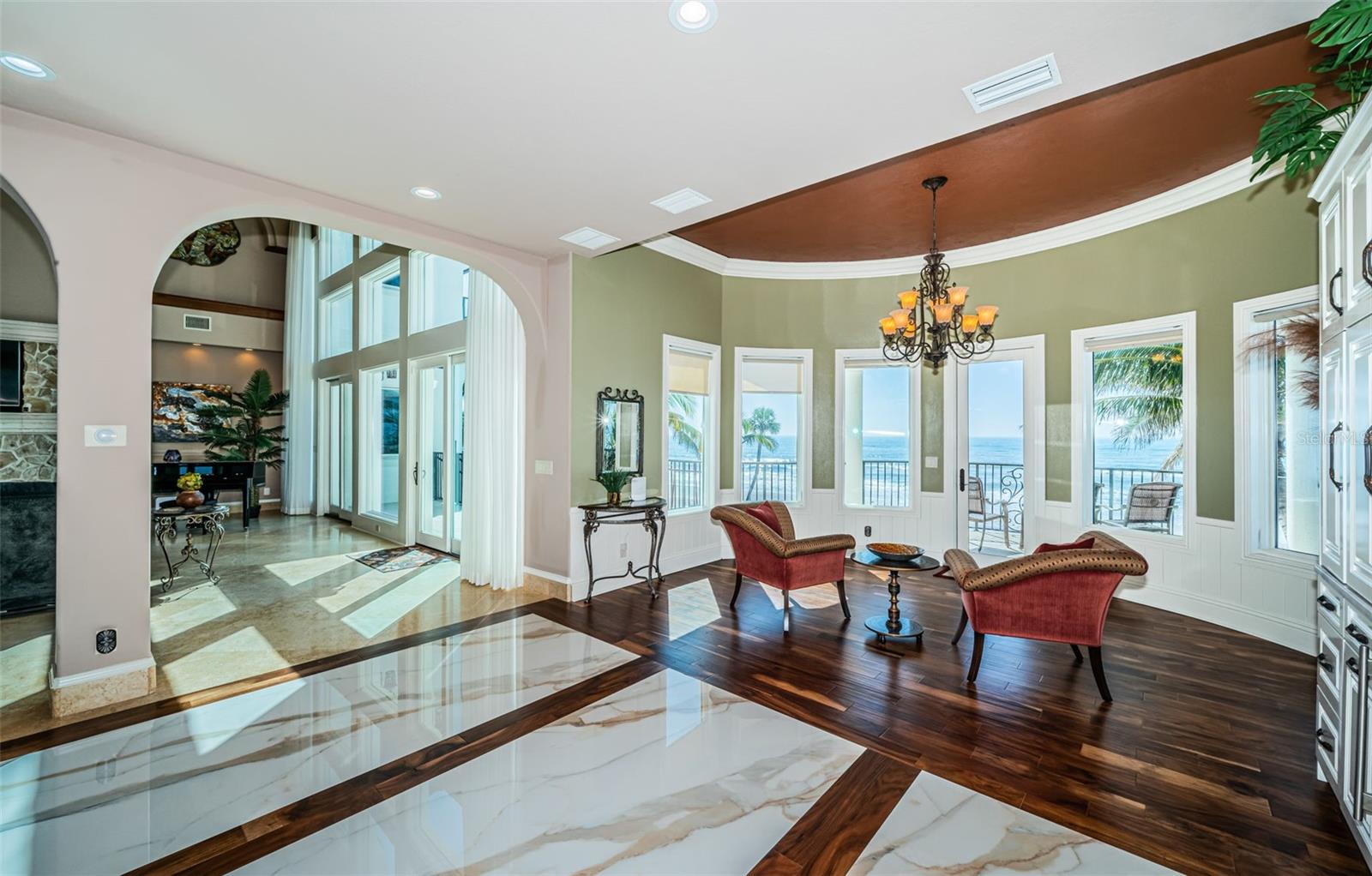 LONE PALM BEACH 2ND ADD - Residential