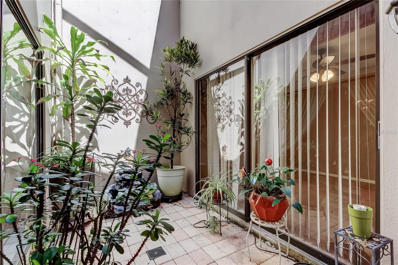 WESTCOTT SQUARE - Residential