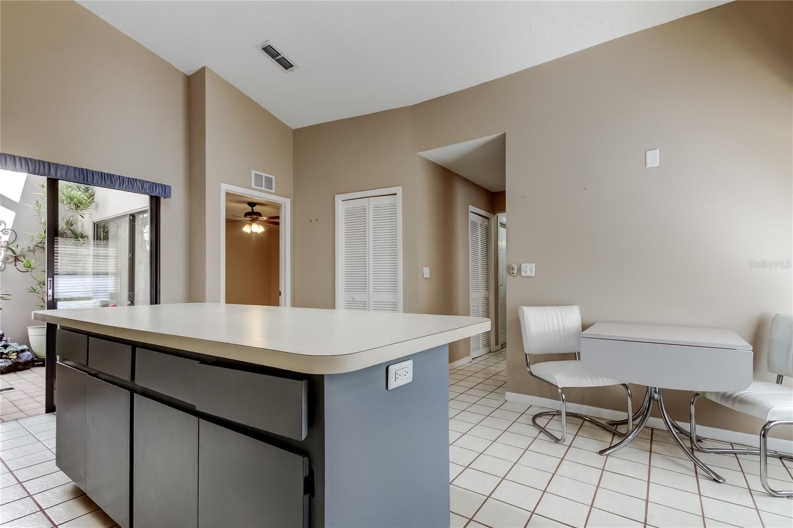 WESTCOTT SQUARE - Residential