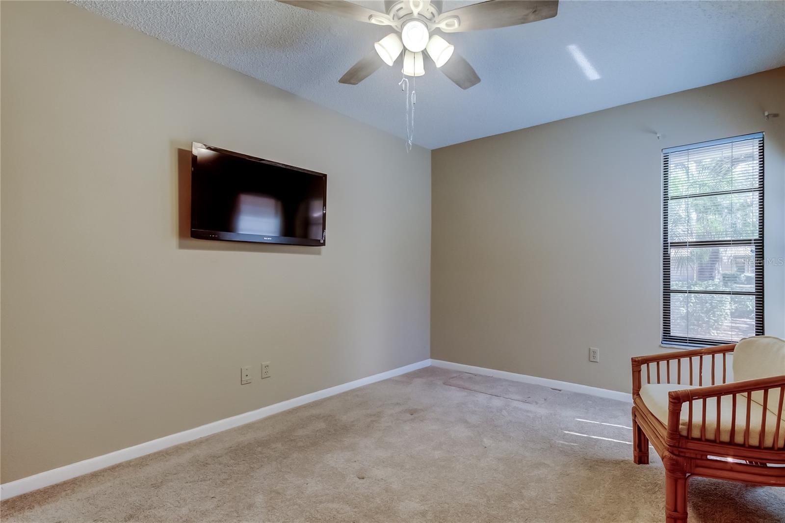 WESTCOTT SQUARE - Residential