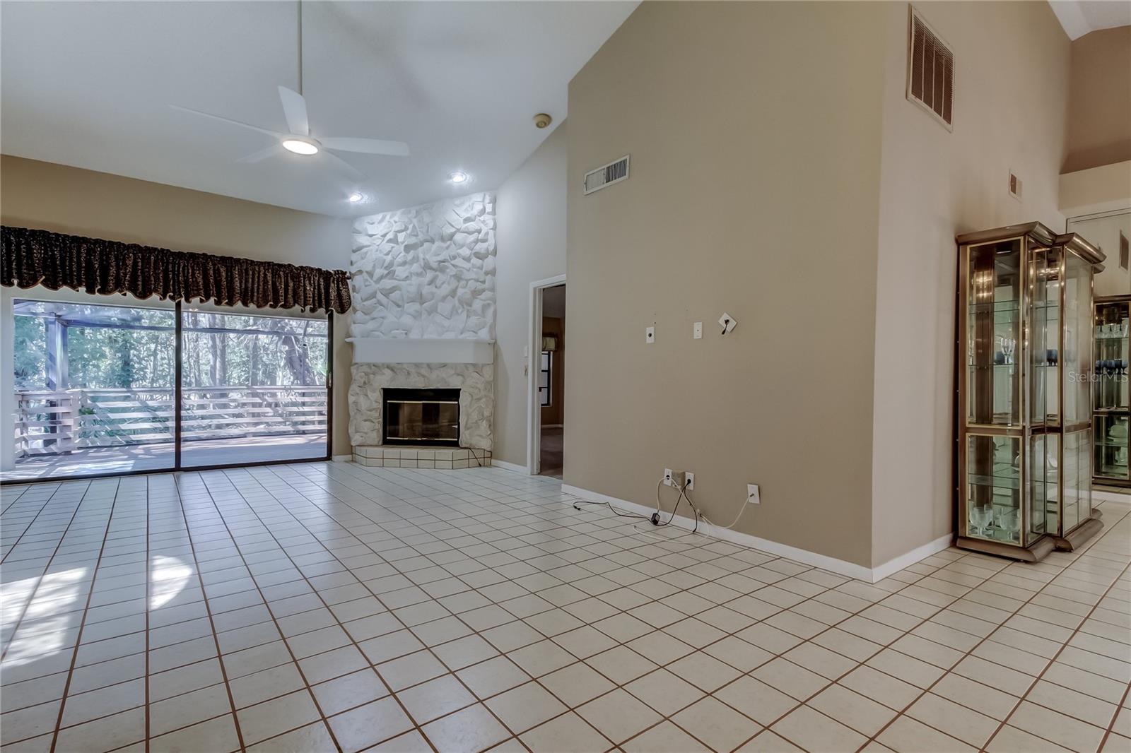 WESTCOTT SQUARE - Residential