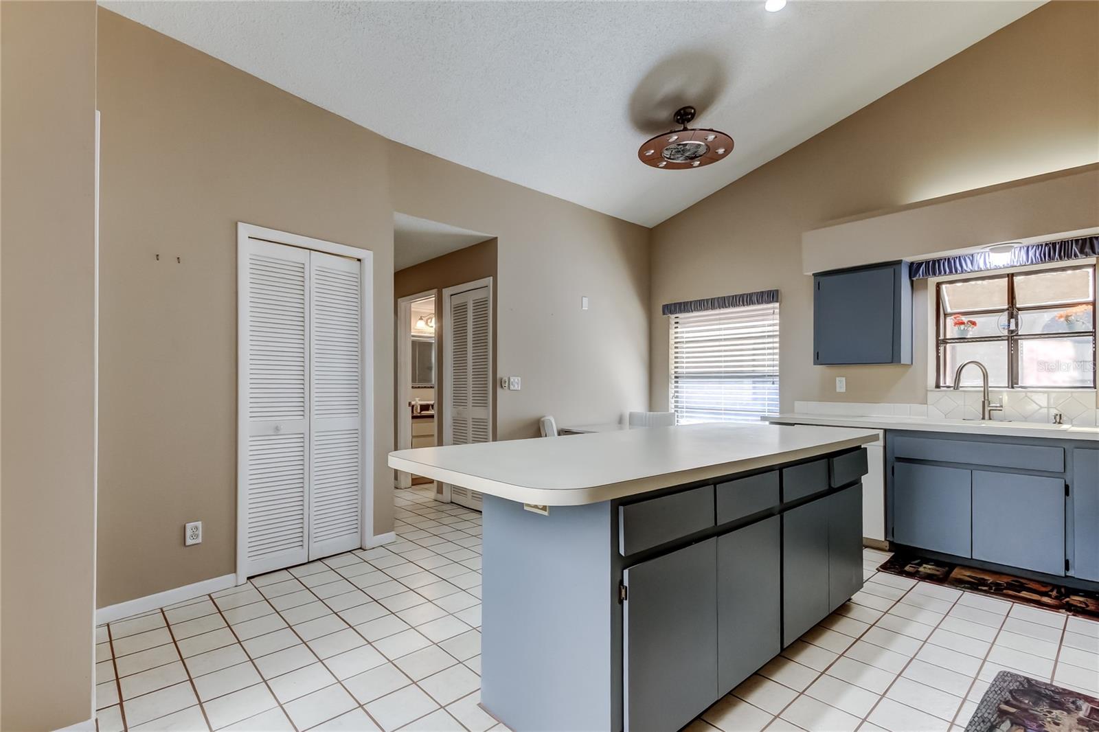 WESTCOTT SQUARE - Residential