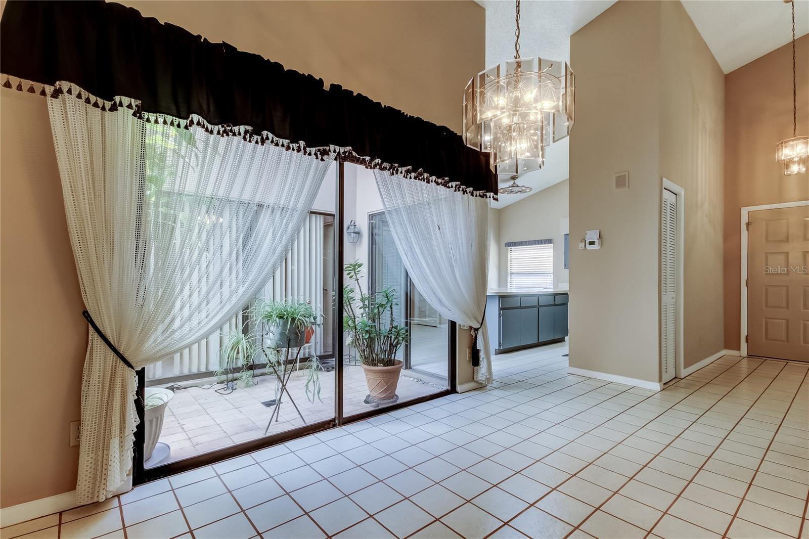 WESTCOTT SQUARE - Residential