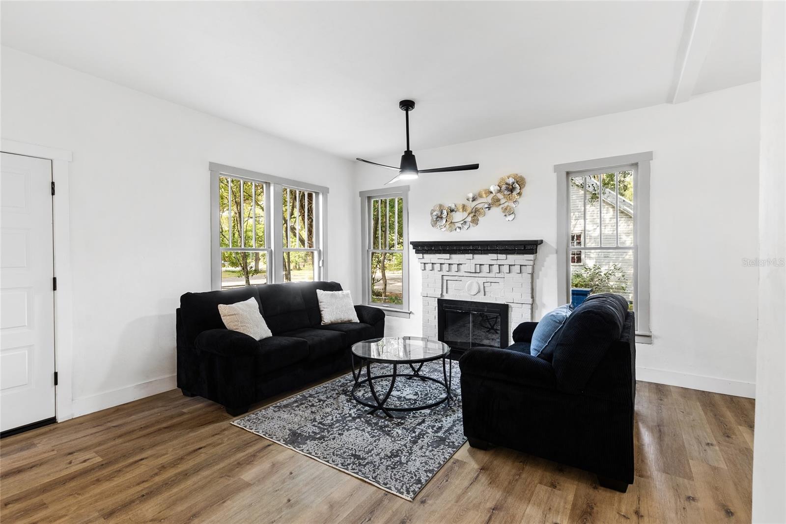 ORIGINAL WALDO - Residential