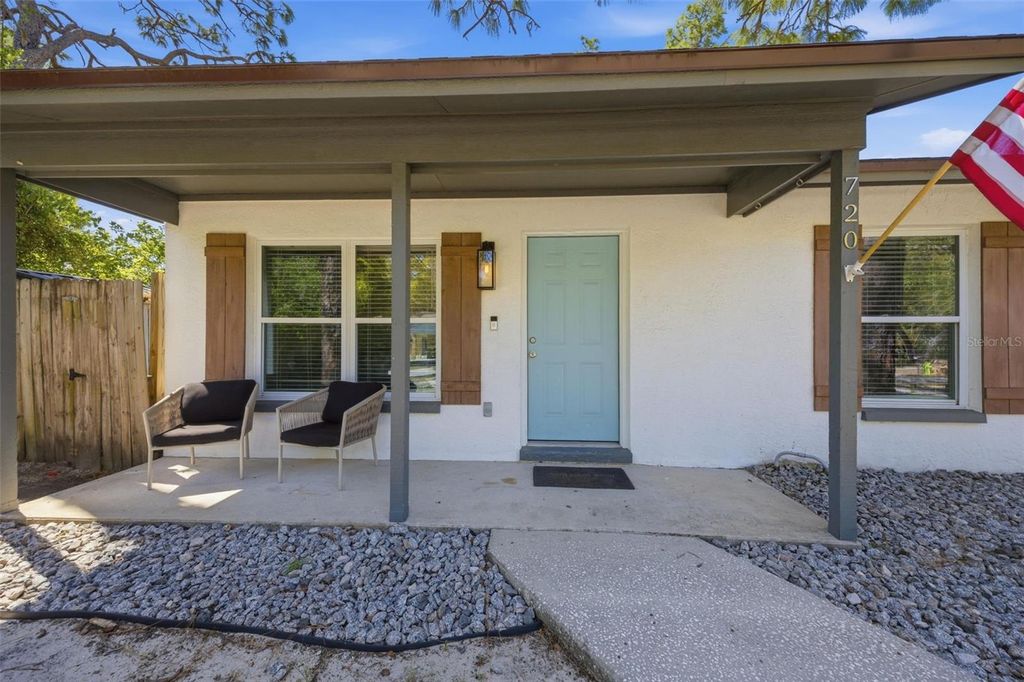 Photo of 720 Locust Street, Tarpon Springs, FL 34689 (MLS # TB8495829)