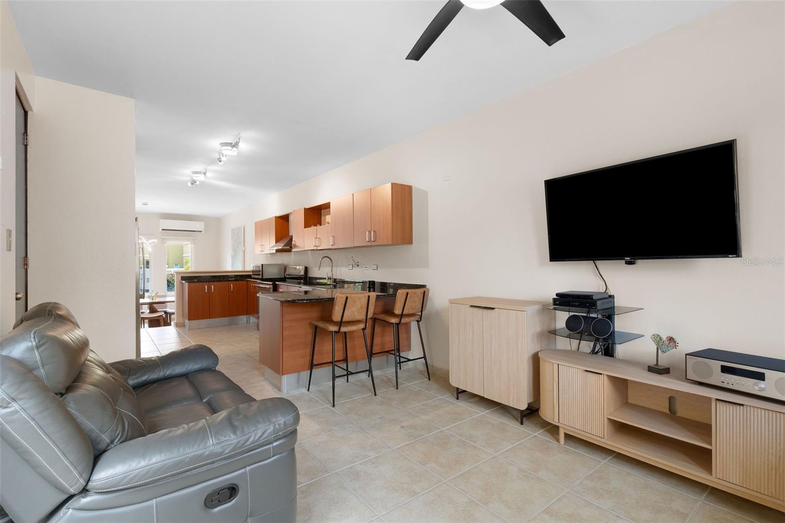 AQUABELLA - Residential