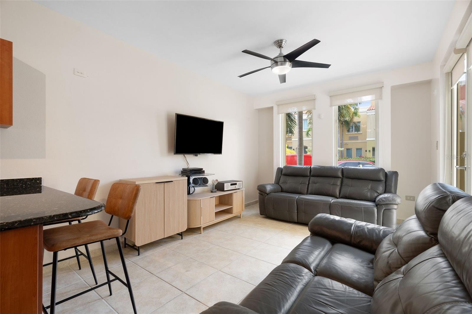 AQUABELLA - Residential