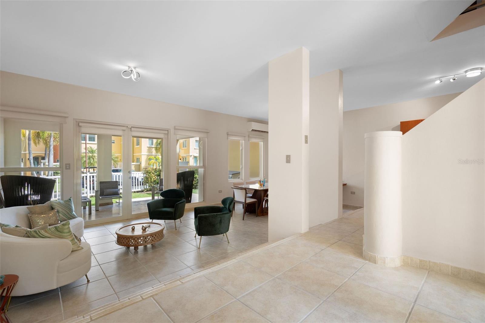 AQUABELLA - Residential