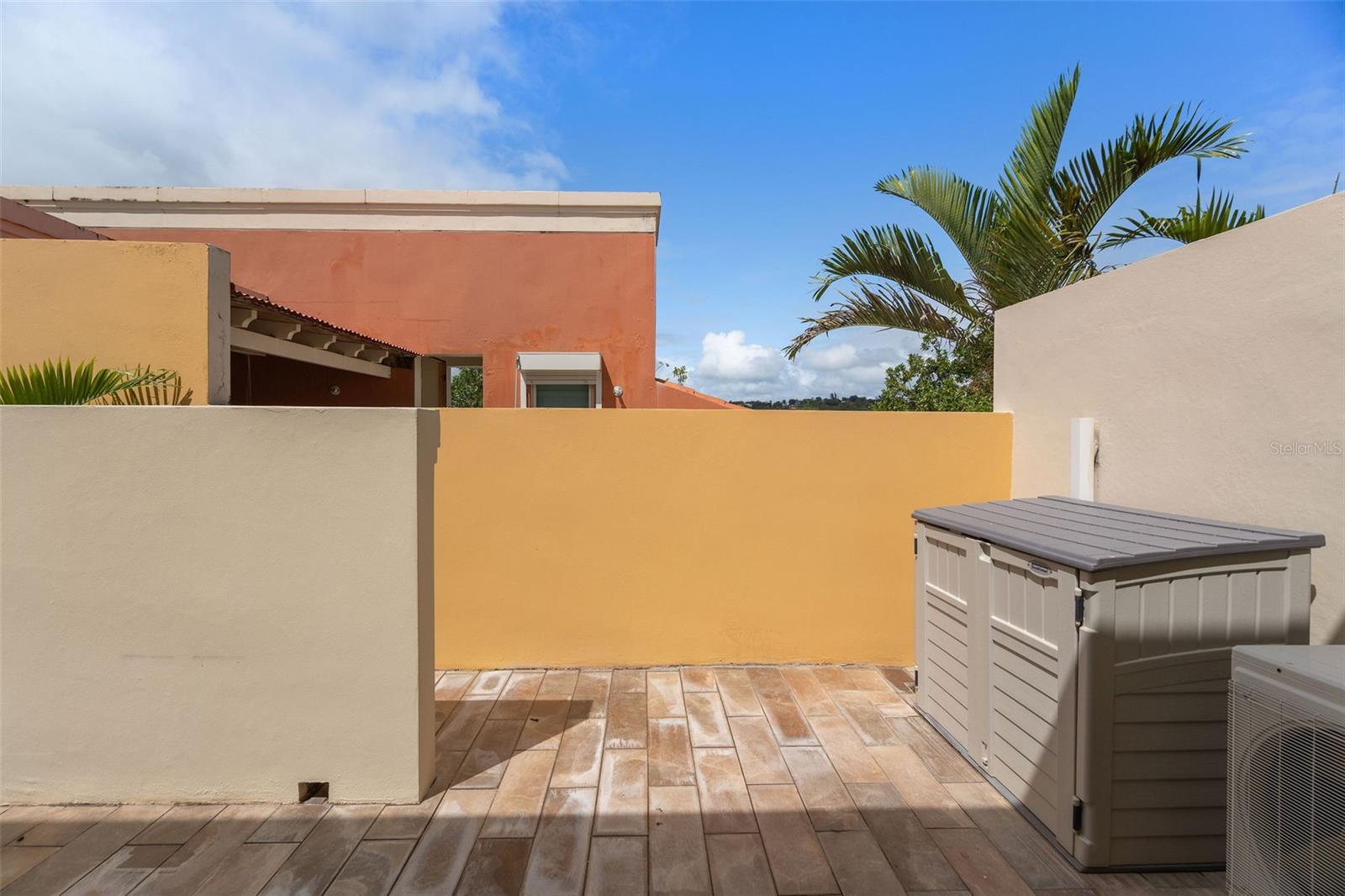 AQUABELLA - Residential