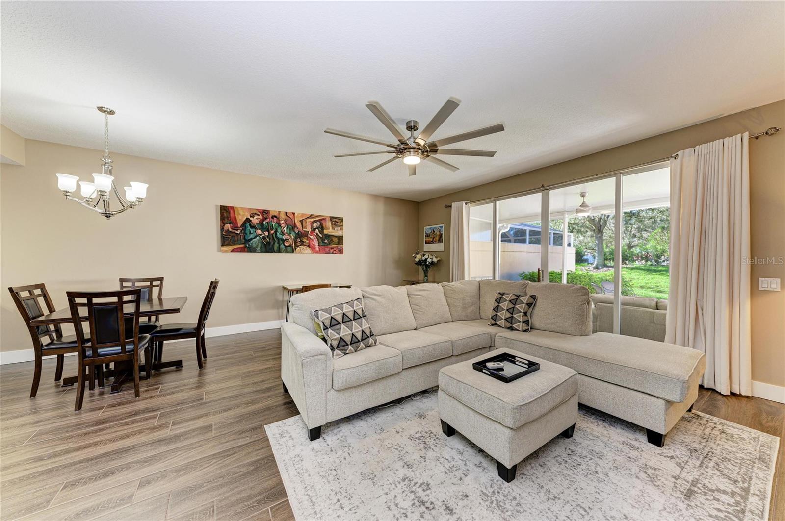 VILLAGEWALK - Residential