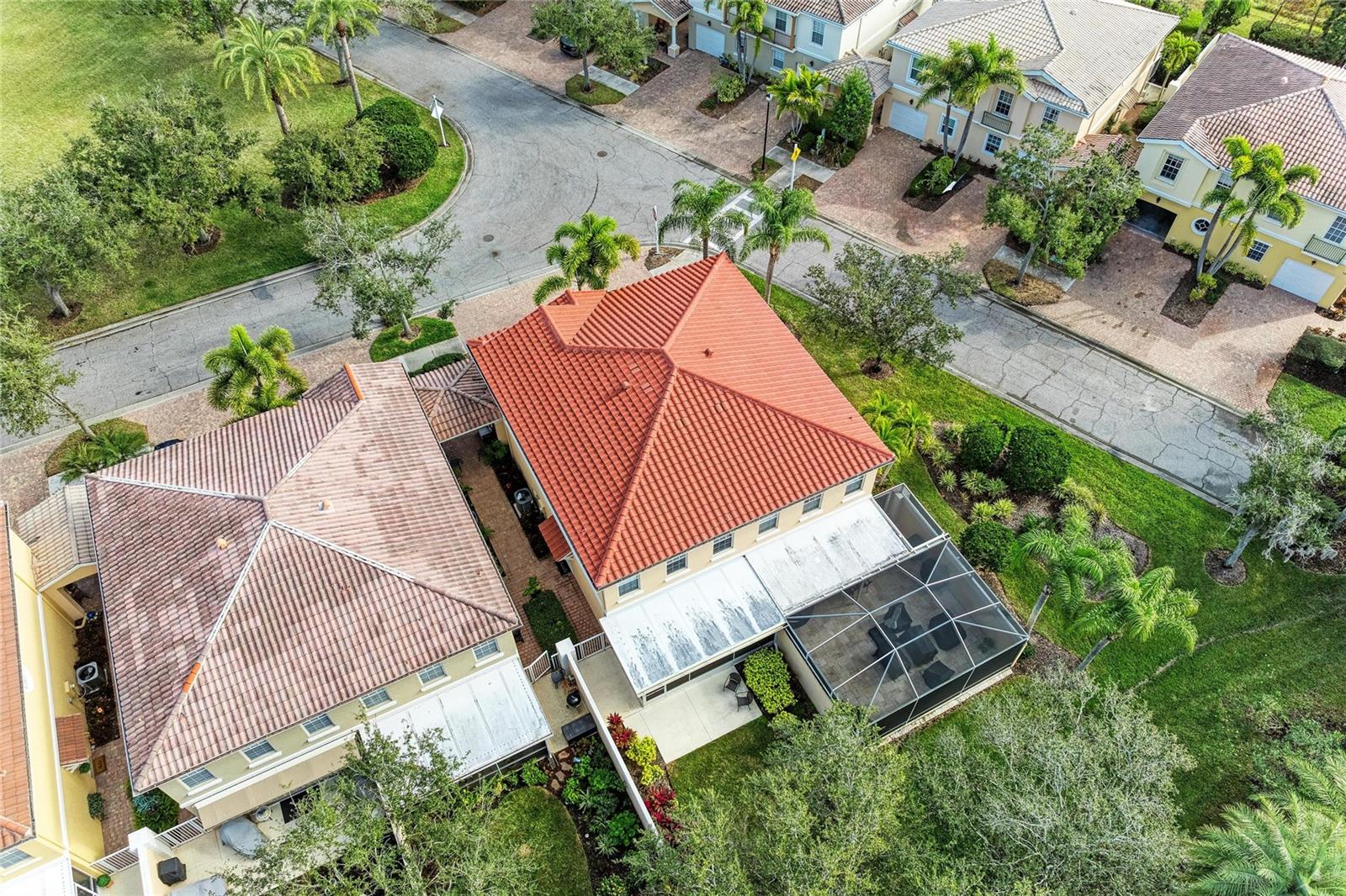 VILLAGEWALK - Residential