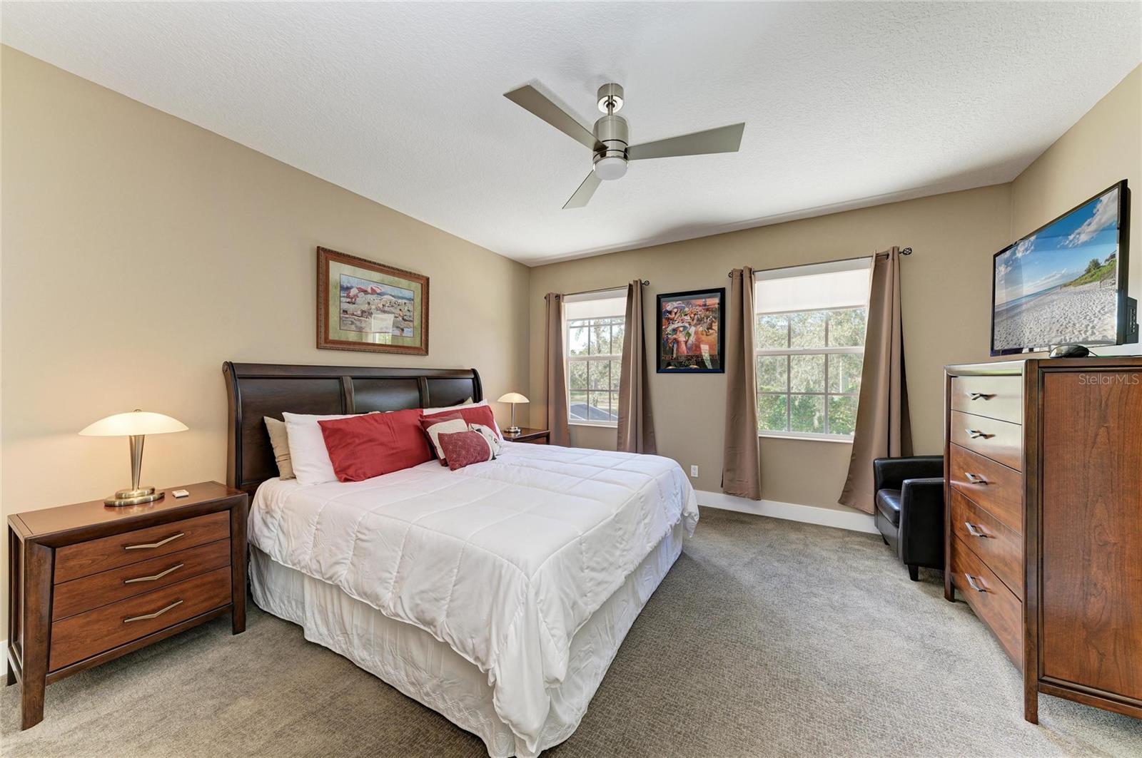 VILLAGEWALK - Residential