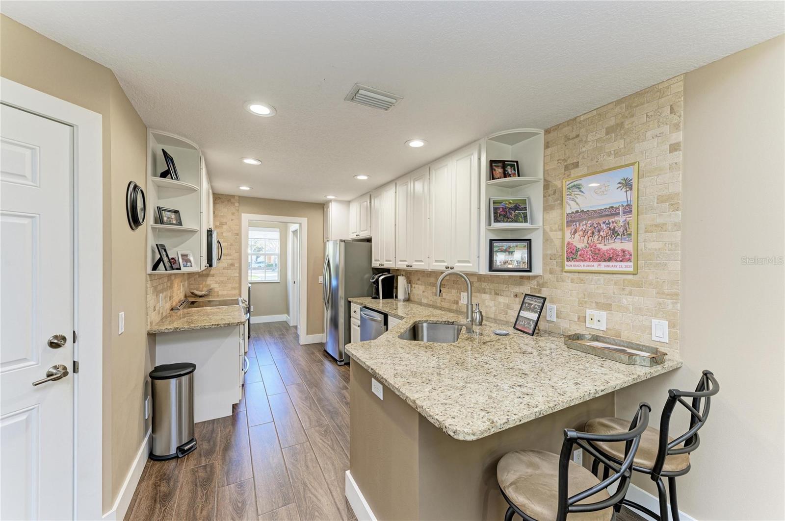 VILLAGEWALK - Residential