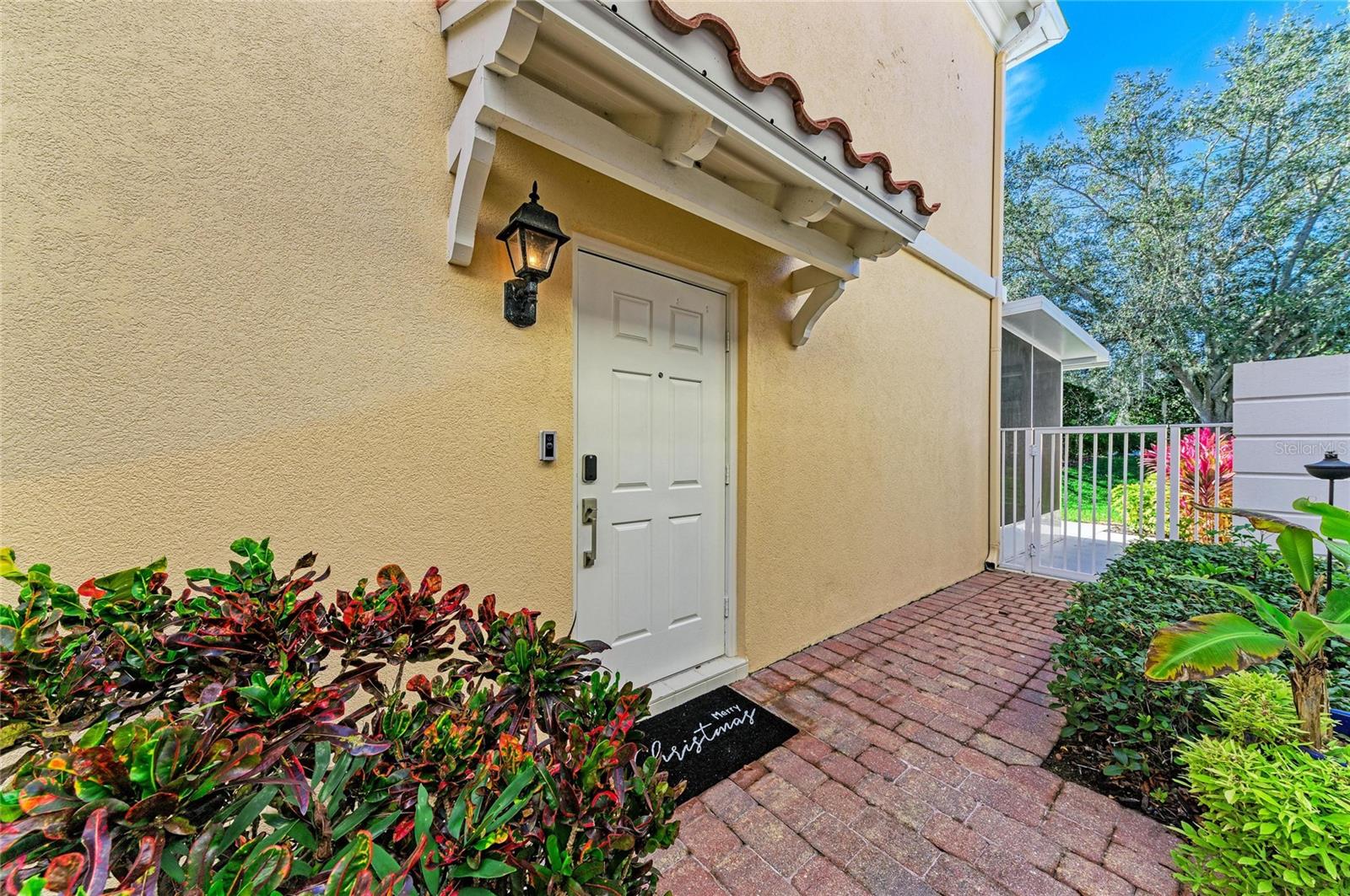 VILLAGEWALK - Residential