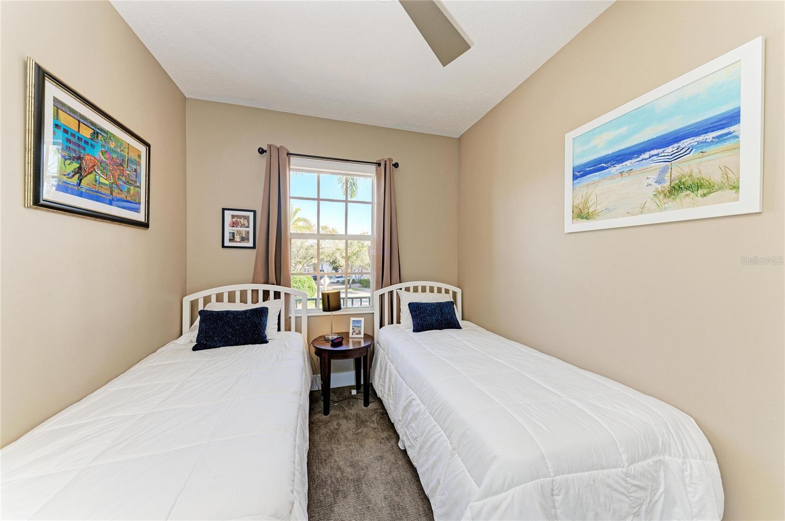 VILLAGEWALK - Residential