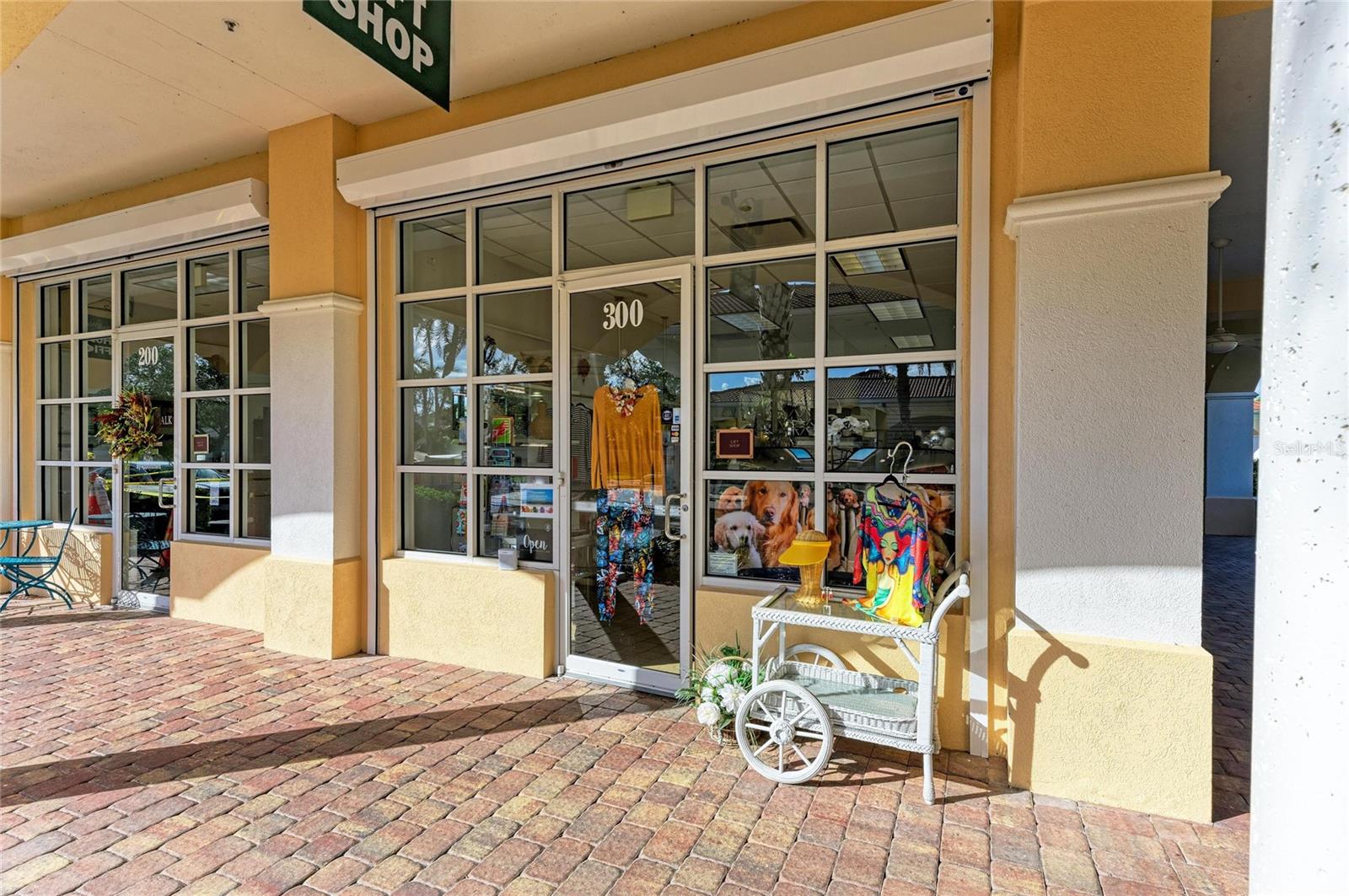 VILLAGEWALK - Residential