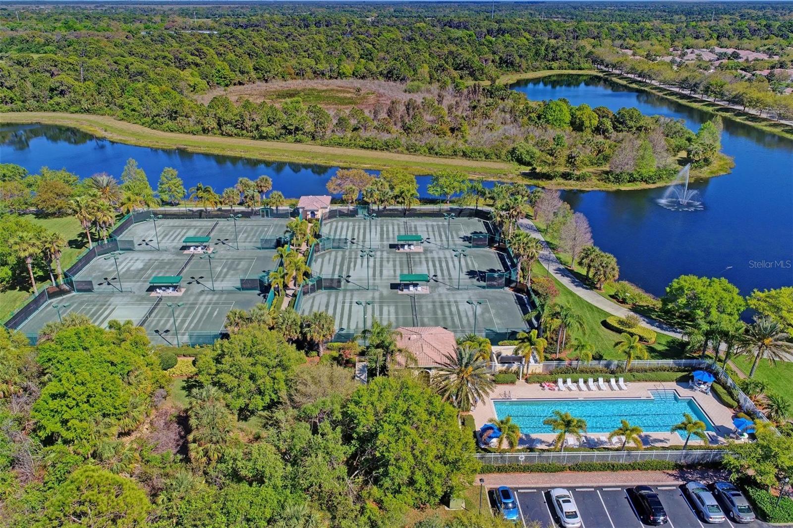 VILLAGEWALK - Residential