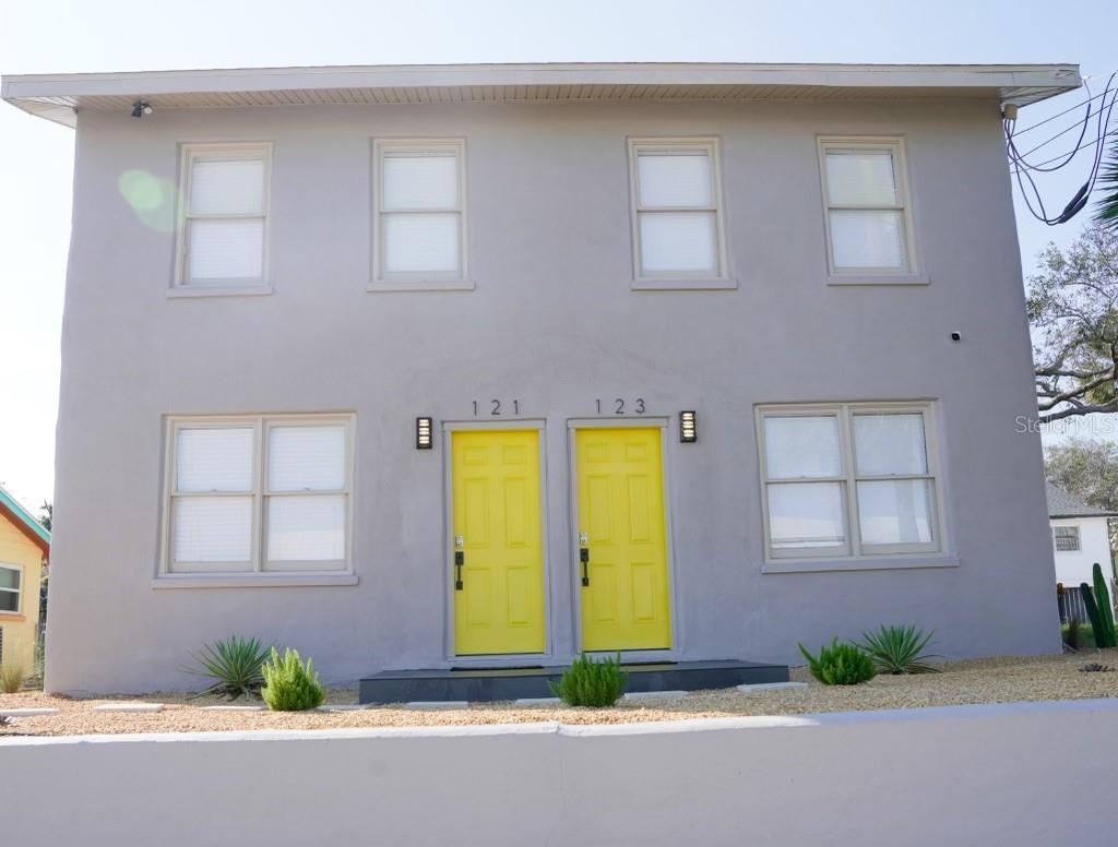 Photo of 121 N Hollywood Avenue, Daytona Beach, FL 32118 (MLS # O6436270)