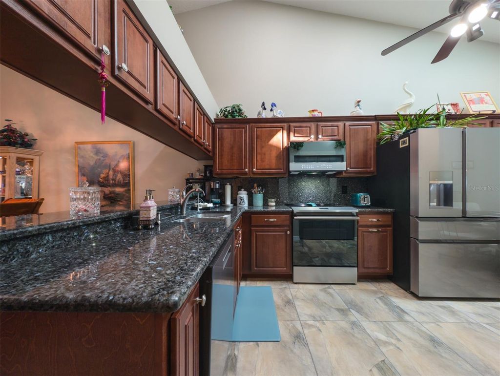 Photo of 39650 Us Hwy 19 N, Tarpon Springs, FL 34689 (MLS # TB8472477)