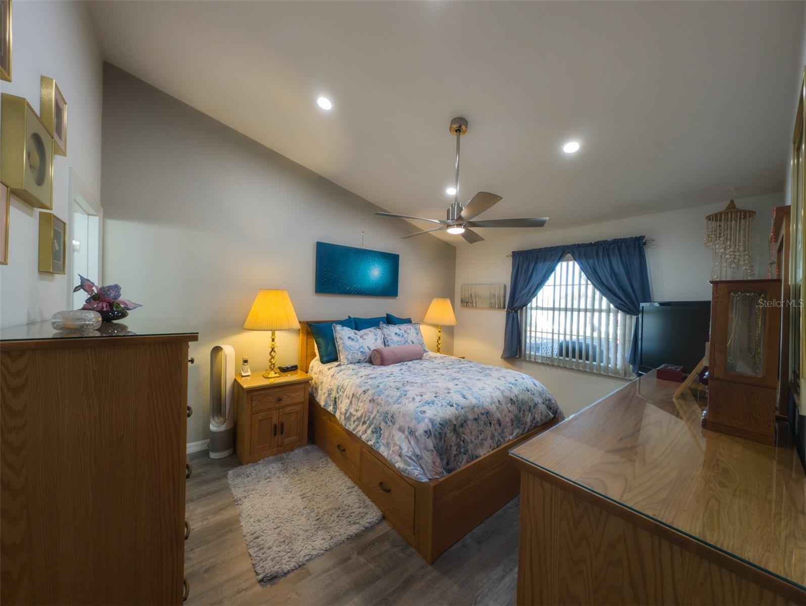 WOODS AT ANDERSON PARK - Residential