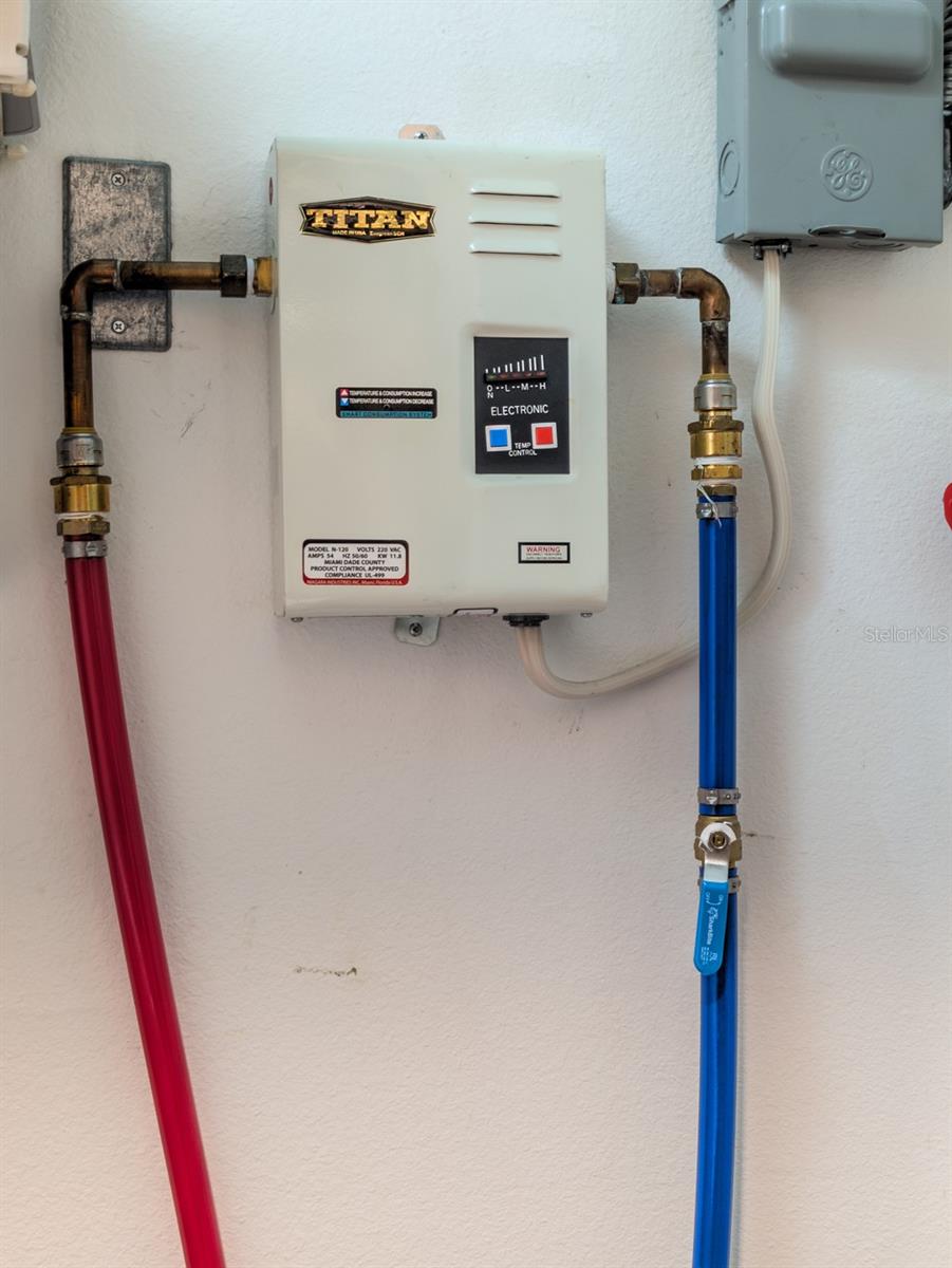 WOODS AT ANDERSON PARK - Residential