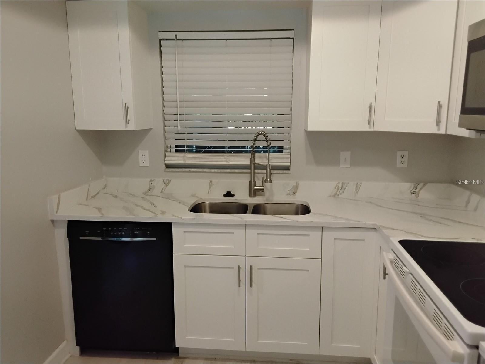 1100 E BAY DRIVE 82