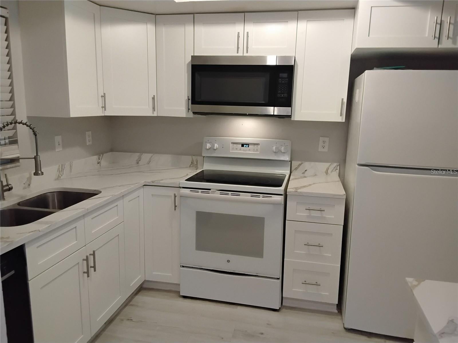 1100 E BAY DRIVE 82