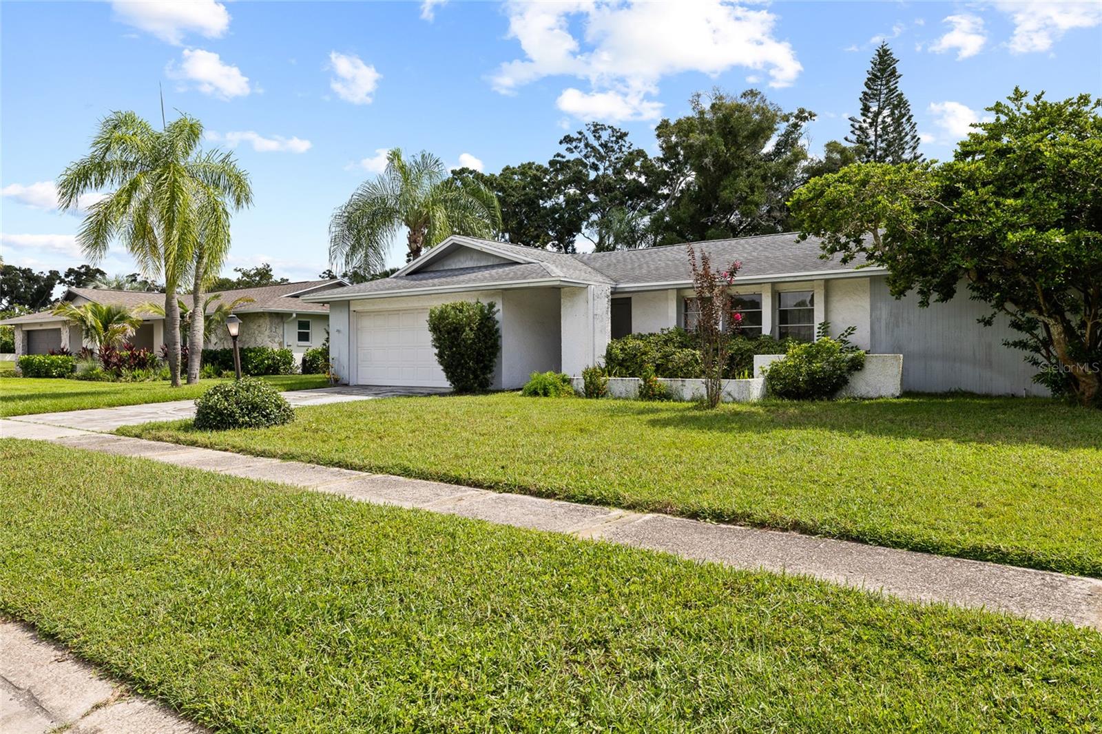 2719 ASHWOOD COURT