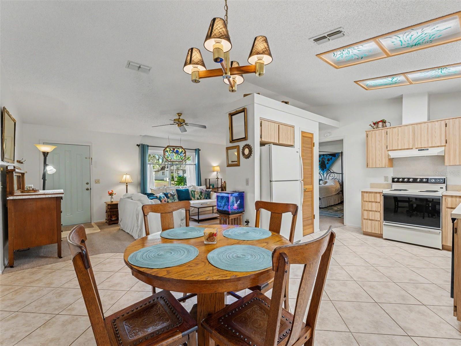 SPRING HILL - Residential