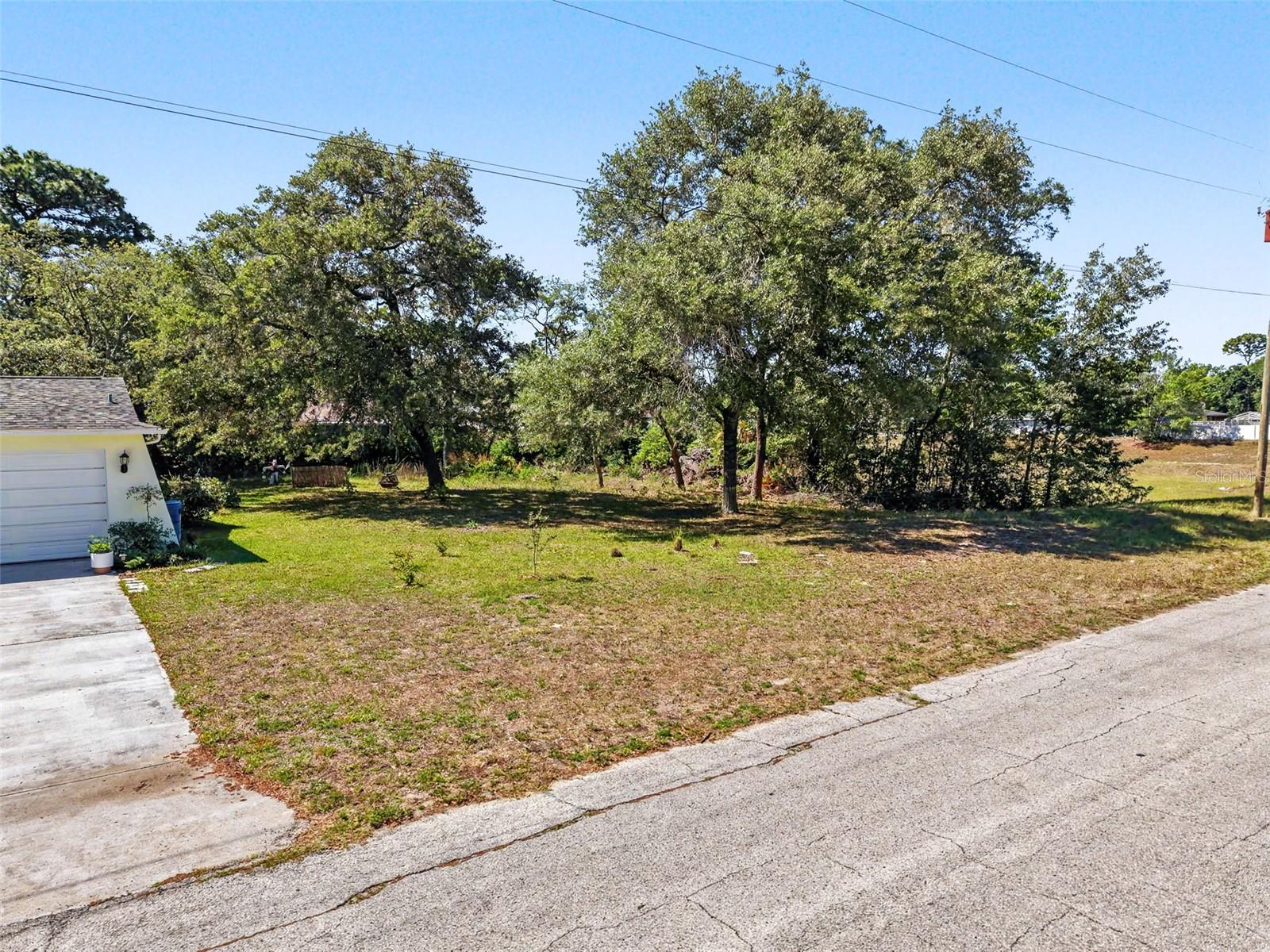 SPRING HILL - Residential