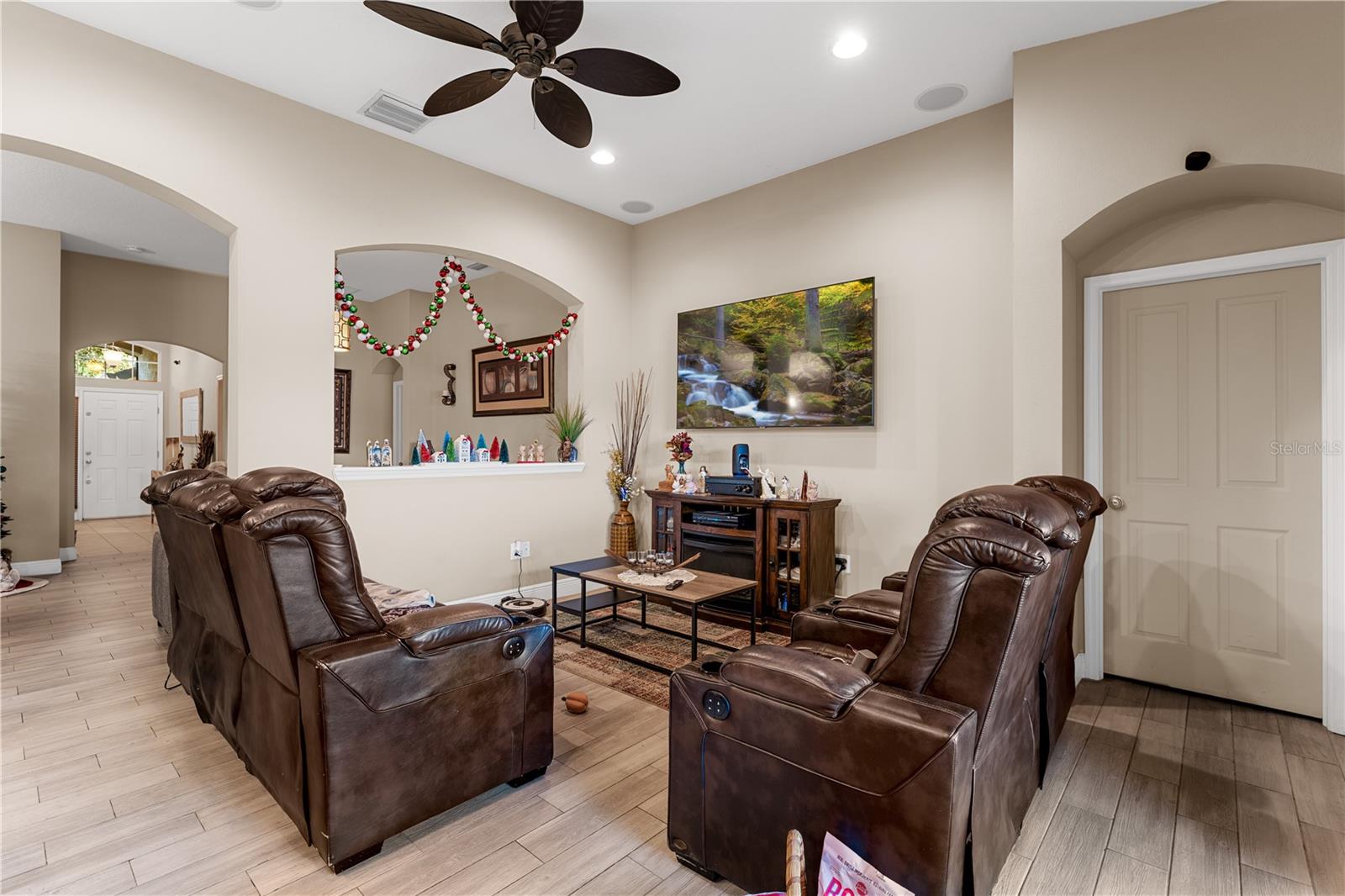 OAK CRK PH 02 - Residential