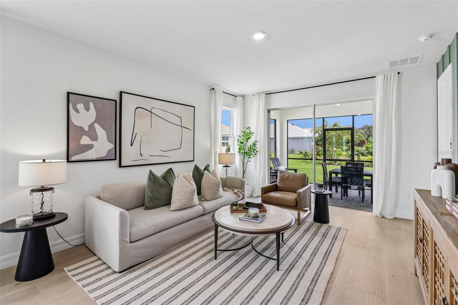 3945 KENNEBUNK LOOP