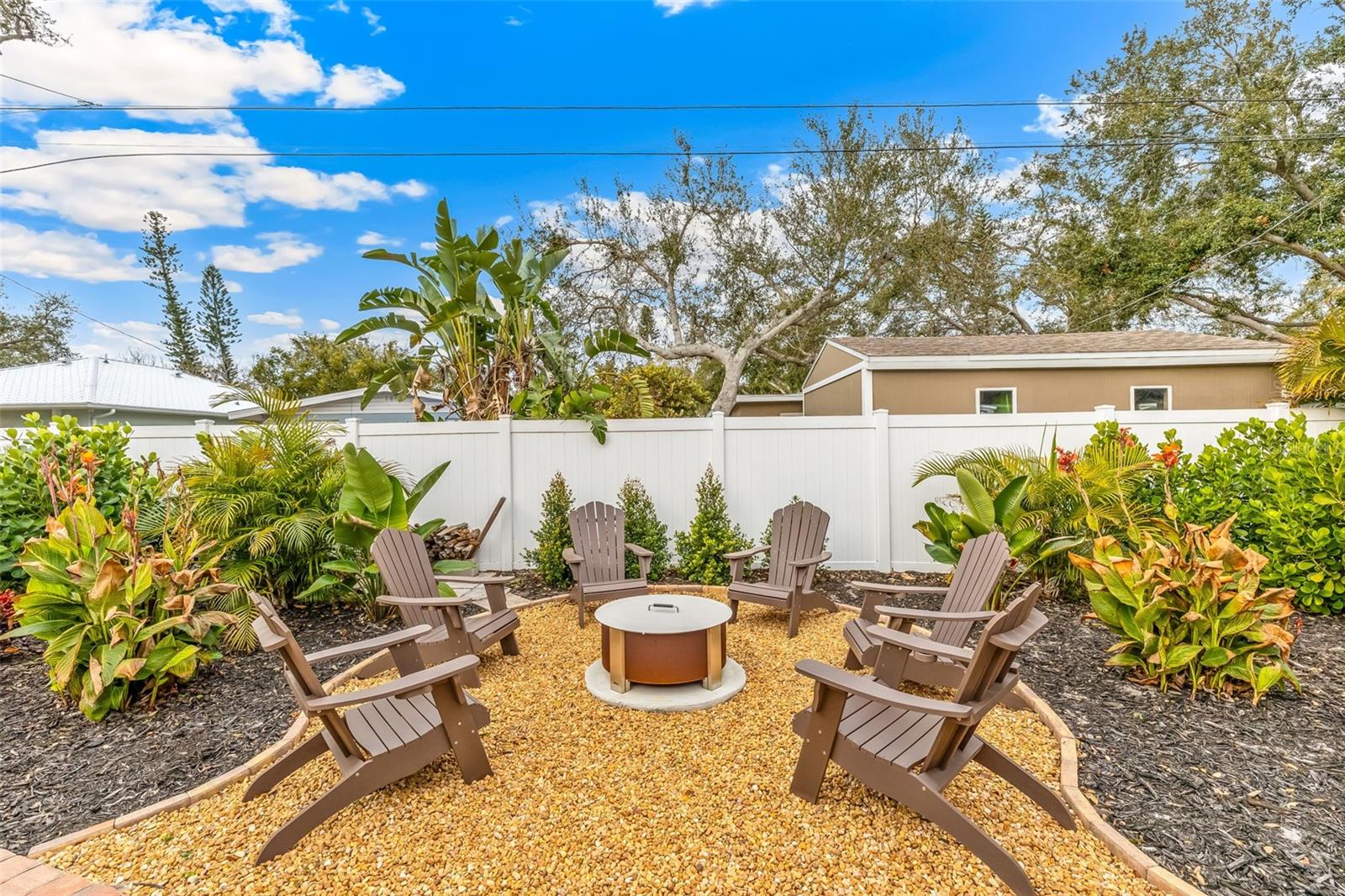 BAHIA VISTA HIGHLANDS - Residential