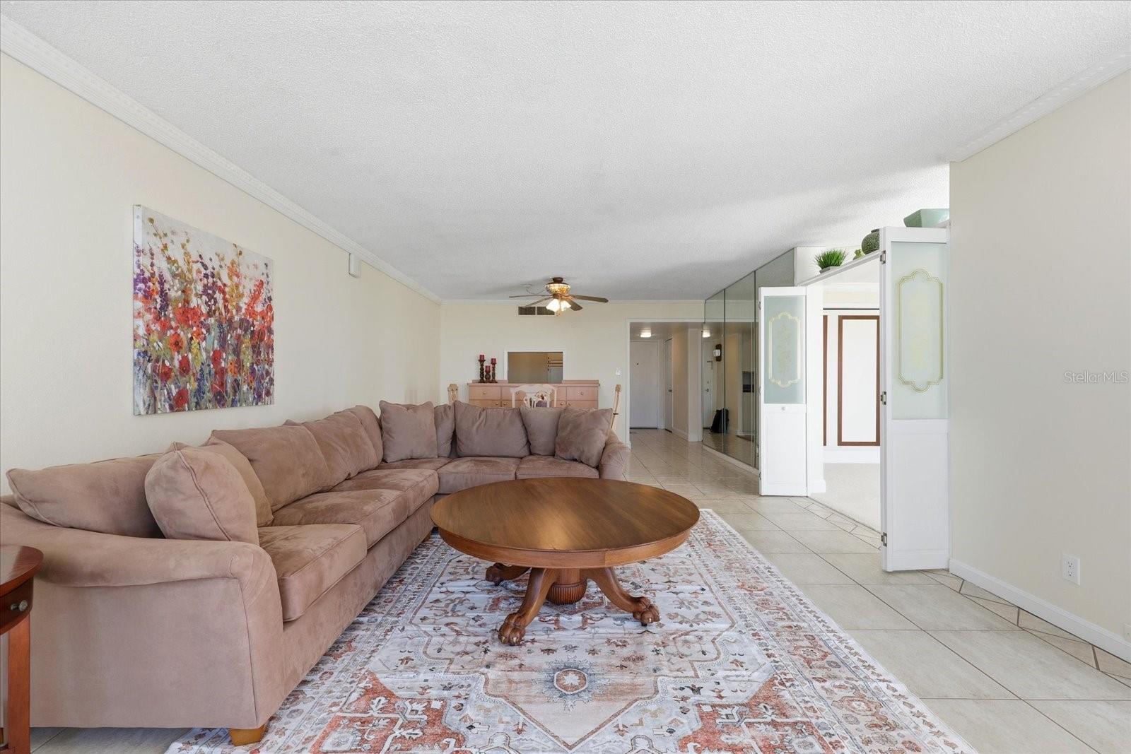 7400 SUN ISLAND DRIVE S 810