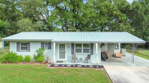 Photo of 2301 NE 36th Street, Ocala, FL 34479 (MLS # OM708863)