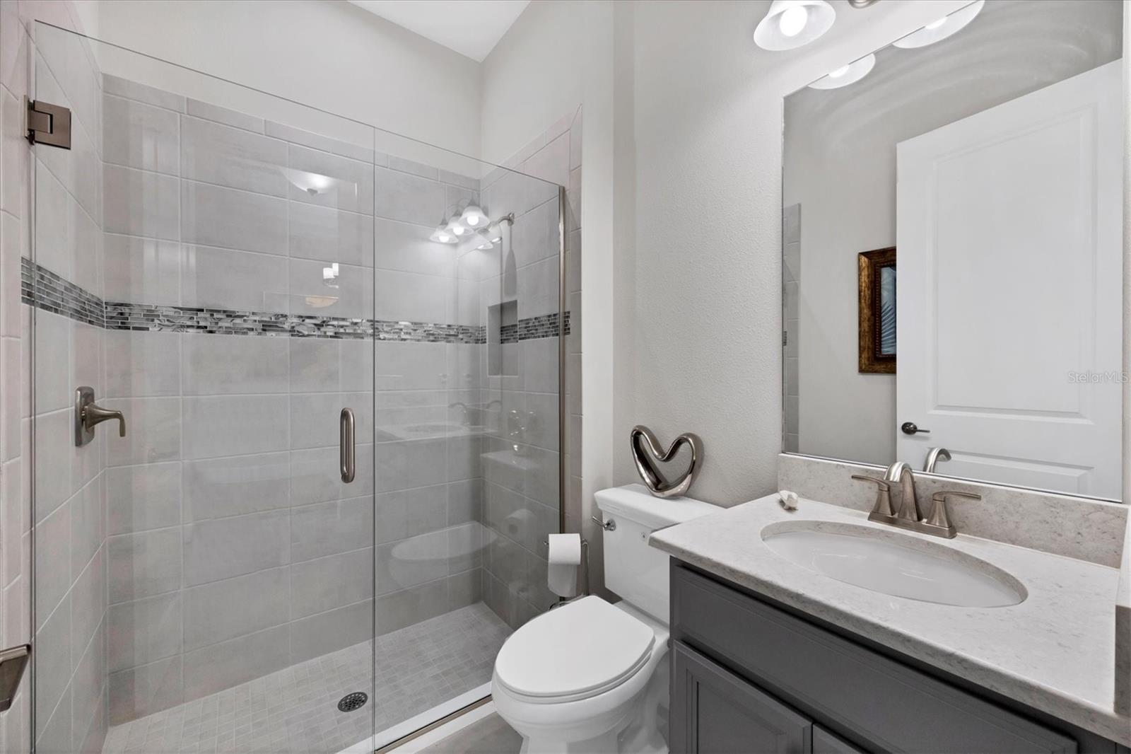 AZARIO ESPLANADE PH II SUBPH C-O - Residential